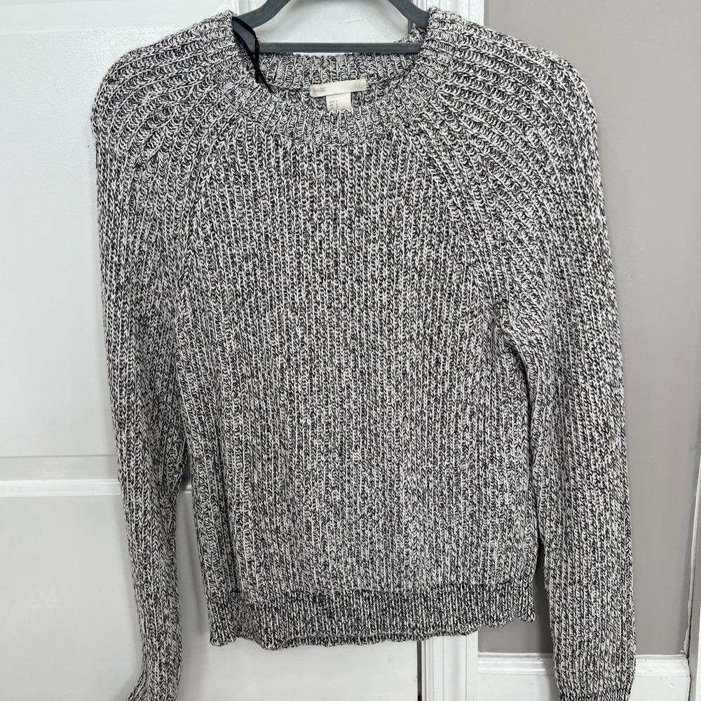 H&M Size Small Gray Sweater